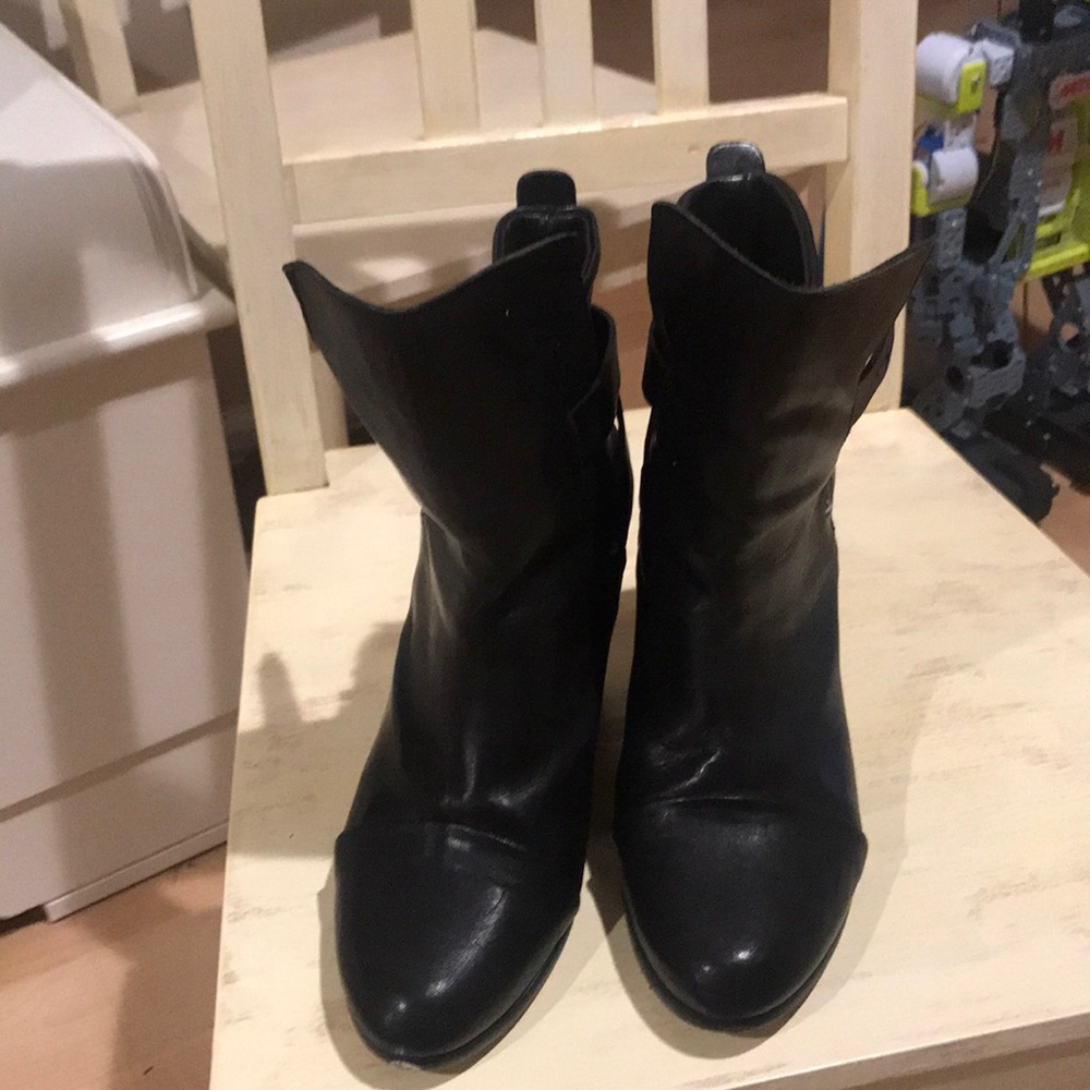 Used Rag and Bone boots